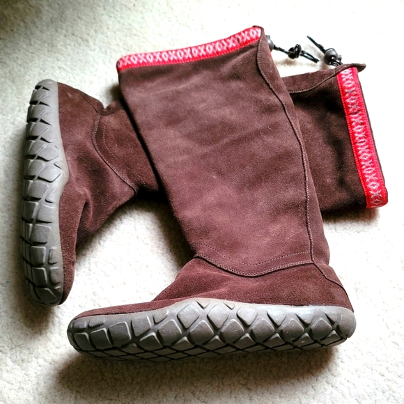 Nike Women's Suede Moccasins Size 7 - Picture 1 of 8